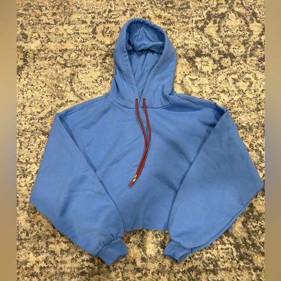 Fabletics cropped blue sweatshirt M - Picture 2 of 4